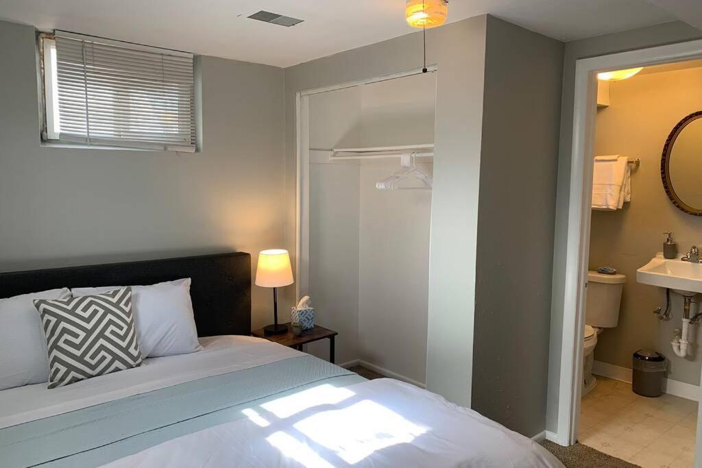 3 King Beds + Bunk Beds On Broadway Villa Littleton Kültér fotó